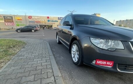 Skoda Superb III рестайлинг, 2011 год, 1 450 000 рублей, 5 фотография