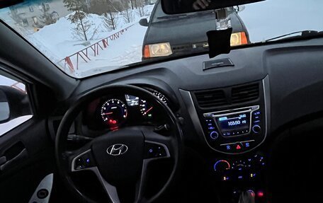 Hyundai Solaris II рестайлинг, 2014 год, 799 999 рублей, 8 фотография