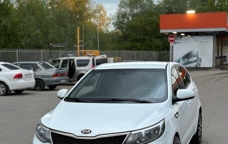 KIA Rio III рестайлинг, 2015 год, 1 015 000 рублей, 3 фотография