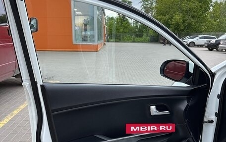 KIA Rio III рестайлинг, 2015 год, 1 015 000 рублей, 23 фотография