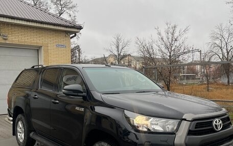 Toyota Hilux VIII, 2020 год, 3 000 000 рублей, 3 фотография
