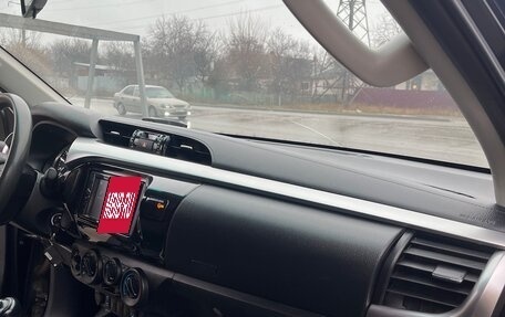 Toyota Hilux VIII, 2020 год, 3 000 000 рублей, 7 фотография