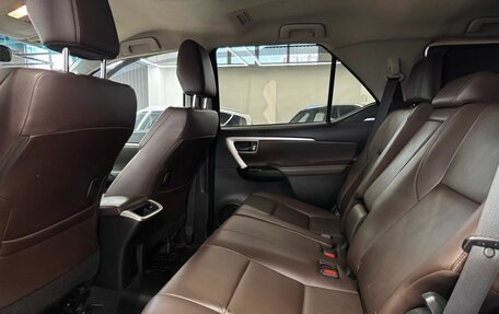 Toyota Fortuner II, 2018 год, 3 690 000 рублей, 11 фотография