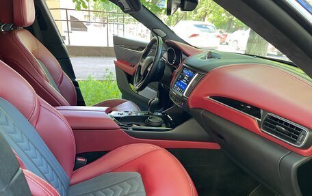 Maserati Levante I, 2018 год, 4 200 000 рублей, 22 фотография