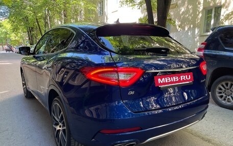 Maserati Levante I, 2018 год, 4 200 000 рублей, 8 фотография