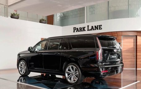 Cadillac Escalade V, 2025 год, 24 490 000 рублей, 2 фотография