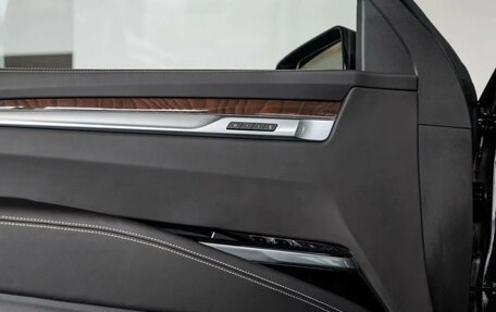 Cadillac Escalade V, 2025 год, 24 490 000 рублей, 16 фотография