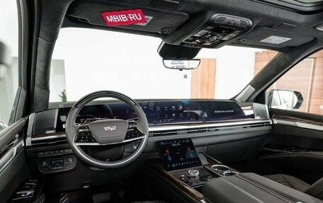 Cadillac Escalade V, 2025 год, 24 490 000 рублей, 11 фотография