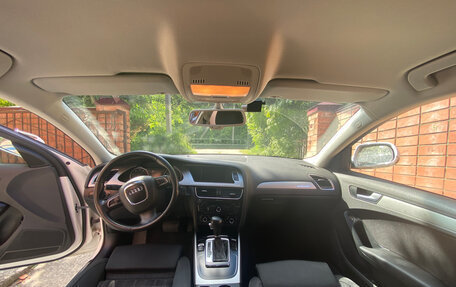 Audi A4, 2011 год, 1 350 000 рублей, 20 фотография