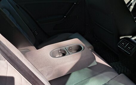 Volkswagen Golf VII, 2019 год, 1 935 000 рублей, 27 фотография