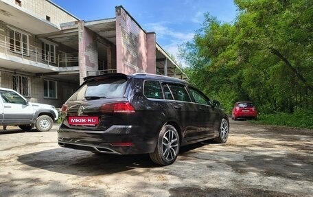 Volkswagen Golf VII, 2019 год, 1 935 000 рублей, 15 фотография