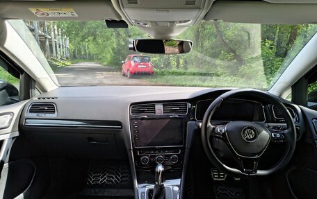 Volkswagen Golf VII, 2019 год, 1 935 000 рублей, 28 фотография