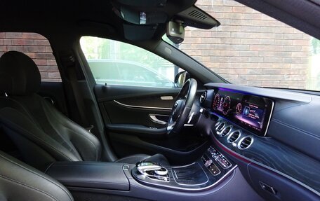 Mercedes-Benz E-Класс, 2020 год, 4 900 000 рублей, 33 фотография
