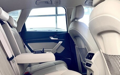 Audi Q5, 2021 год, 5 400 000 рублей, 30 фотография