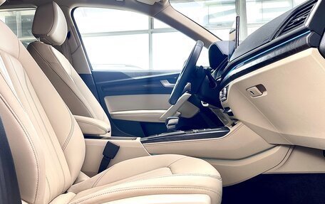 Audi Q5, 2021 год, 5 400 000 рублей, 32 фотография