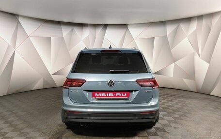 Volkswagen Tiguan II, 2019 год, 2 125 000 рублей, 8 фотография