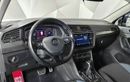 Volkswagen Tiguan II, 2019 год, 2 125 000 рублей, 16 фотография