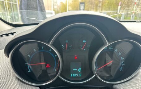Chevrolet Cruze II, 2013 год, 599 000 рублей, 4 фотография