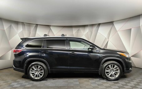 Toyota Highlander III, 2014 год, 2 755 000 рублей, 6 фотография