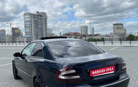 Mercedes-Benz CLK-Класс, 2002 год, 990 000 рублей, 6 фотография
