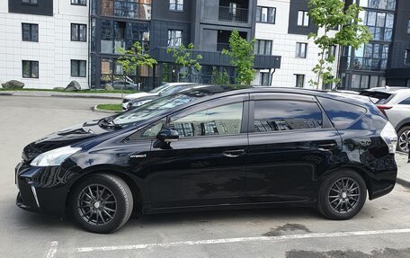 Toyota Prius Alpha I (ZVW40/41), 2014 год, 1 350 000 рублей, 4 фотография