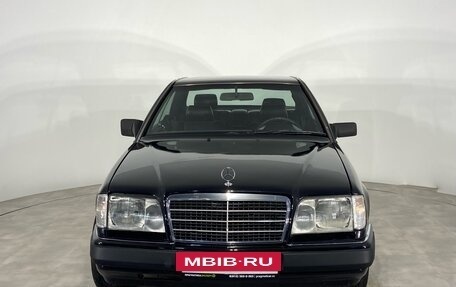 Mercedes-Benz W124, 1992 год, 550 000 рублей, 2 фотография