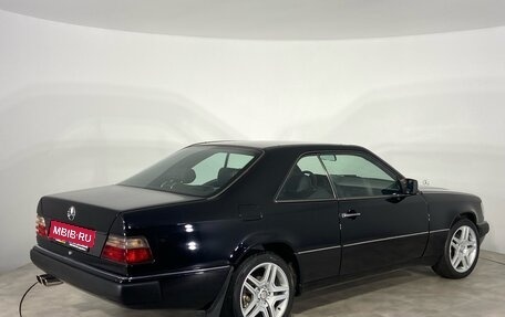Mercedes-Benz W124, 1992 год, 550 000 рублей, 6 фотография