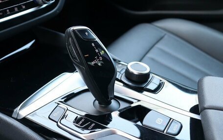 BMW 5 серия, 2019 год, 3 320 000 рублей, 12 фотография