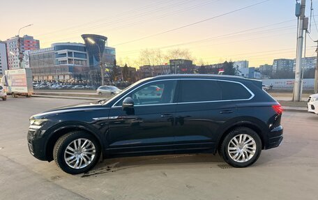 Volkswagen Touareg III, 2018 год, 3 400 000 рублей, 13 фотография