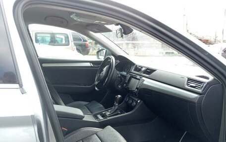 Skoda Superb III рестайлинг, 2015 год, 1 700 000 рублей, 16 фотография