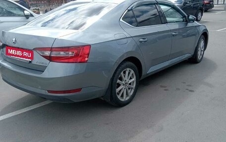 Skoda Superb III рестайлинг, 2015 год, 1 700 000 рублей, 15 фотография