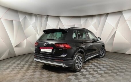 Volkswagen Tiguan II, 2020 год, 2 825 000 рублей, 2 фотография