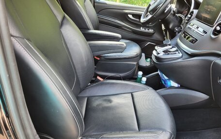 Mercedes-Benz V-Класс, 2019 год, 8 000 000 рублей, 16 фотография