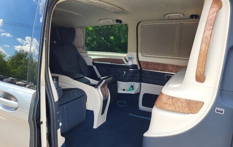 Mercedes-Benz V-Класс, 2019 год, 8 000 000 рублей, 32 фотография