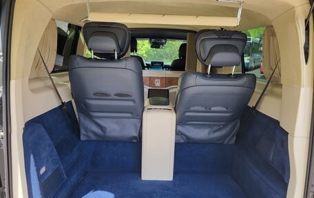 Mercedes-Benz V-Класс, 2019 год, 8 000 000 рублей, 24 фотография