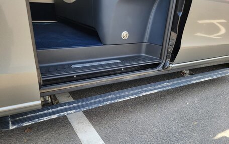 Mercedes-Benz V-Класс, 2019 год, 8 000 000 рублей, 38 фотография