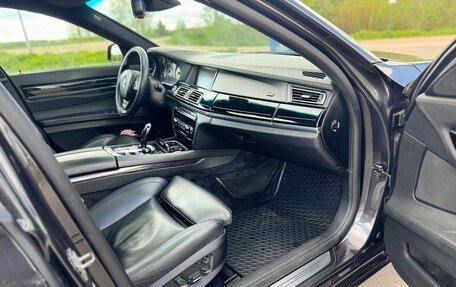 BMW 7 серия, 2009 год, 1 950 000 рублей, 16 фотография