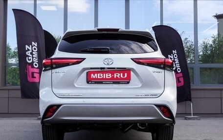 Toyota Highlander, 2024 год, 5 150 000 рублей, 7 фотография