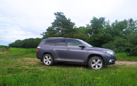 Toyota Highlander III, 2011 год, 2 500 000 рублей, 1 фотография