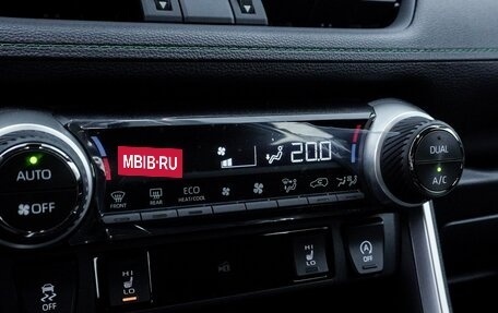 Toyota RAV4, 2024 год, 3 690 000 рублей, 14 фотография