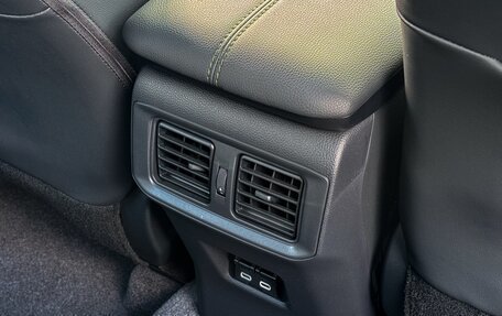 Toyota RAV4, 2024 год, 3 690 000 рублей, 16 фотография