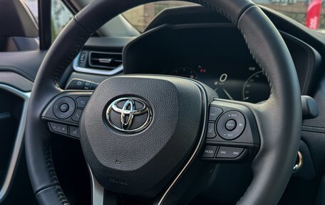 Toyota RAV4, 2024 год, 3 690 000 рублей, 19 фотография