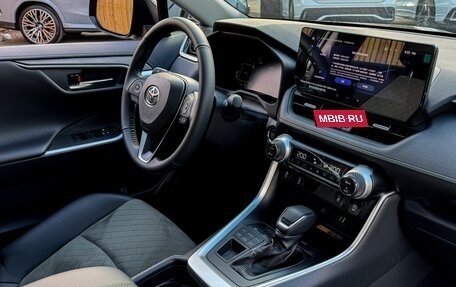 Toyota RAV4, 2024 год, 3 690 000 рублей, 20 фотография