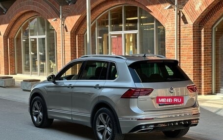Volkswagen Tiguan II, 2019 год, 3 600 000 рублей, 5 фотография