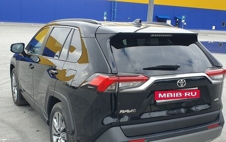 Toyota RAV4, 2022 год, 3 500 000 рублей, 7 фотография