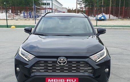 Toyota RAV4, 2022 год, 3 500 000 рублей, 2 фотография