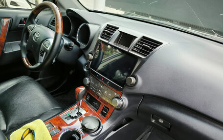 Toyota Highlander III, 2011 год, 2 500 000 рублей, 5 фотография