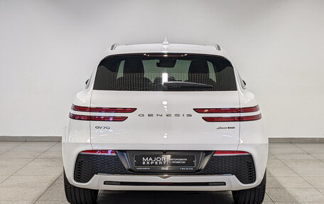 Genesis GV70, 2021 год, 5 100 000 рублей, 6 фотография