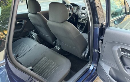 Volkswagen Polo VI (EU Market), 2015 год, 1 075 000 рублей, 20 фотография