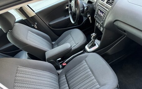 Volkswagen Polo VI (EU Market), 2015 год, 1 075 000 рублей, 21 фотография